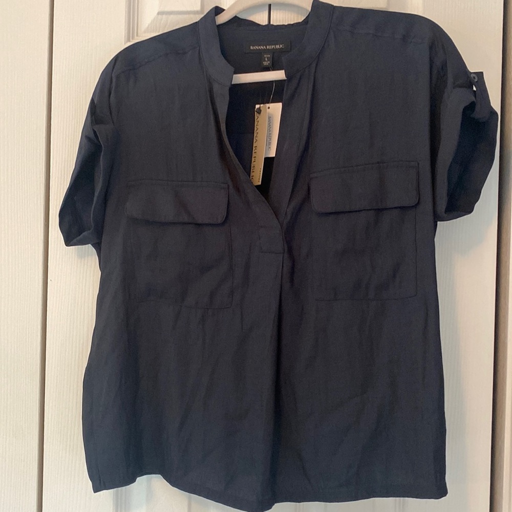 Banana Republic black short sleeve blouse